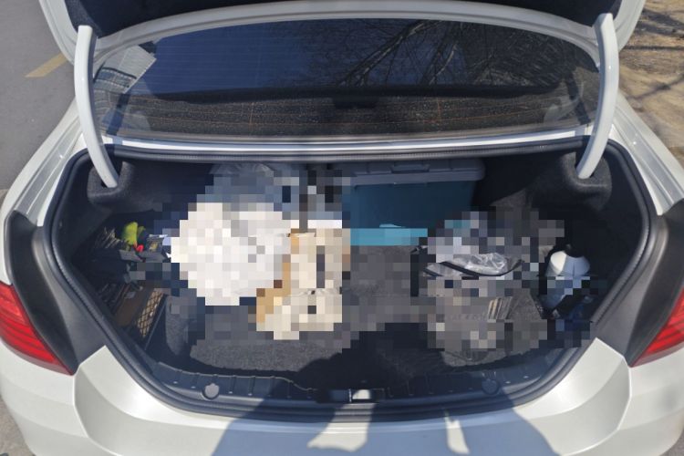 Used BMW 5 Series 2014 525Li Leading Model Trunk