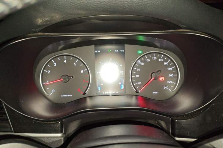 Used BYD Song MAX 2018 1.5T Automatic Smart Connect Luxury 6-Seater
