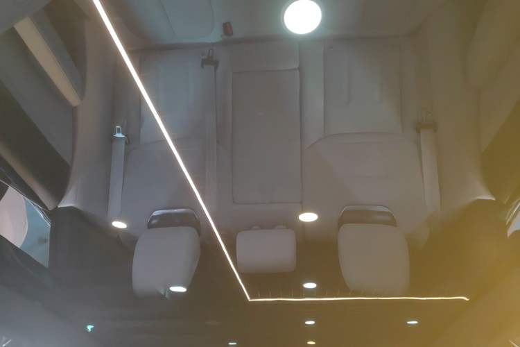Used XPeng G6 2023 580 Long-Range Max Headliner