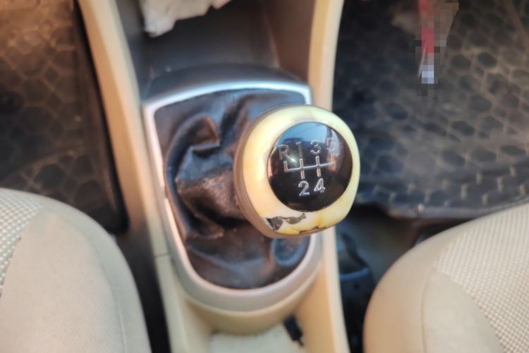 Used Hyundai Verna (older generation) 2010 Sedan 1.4L Manual Standard GL Model
