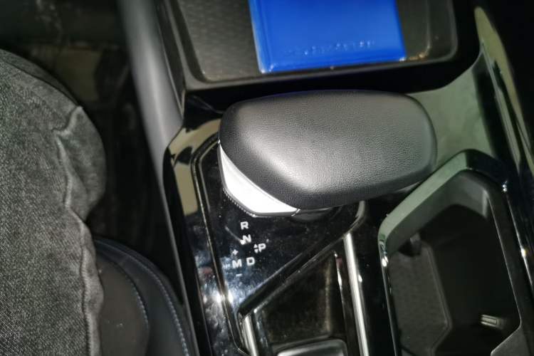Used Geely Auto Preface 2025 Dongfang Yao 2.0TD Moonlight Edition Gear Lever