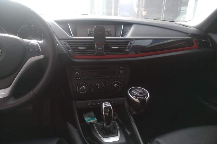 Used BMW X1 2015 sDrive18i Fashion Upgrade Edition
