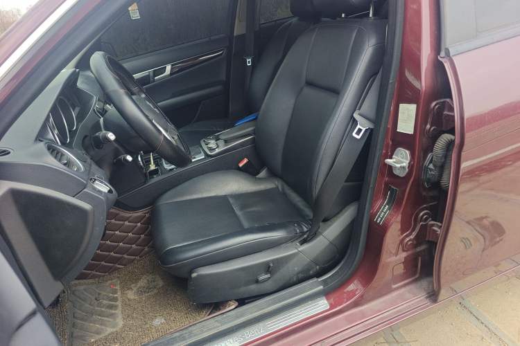 Used Mercedes-Benz C-Class 2013 C 180 CGI Classic