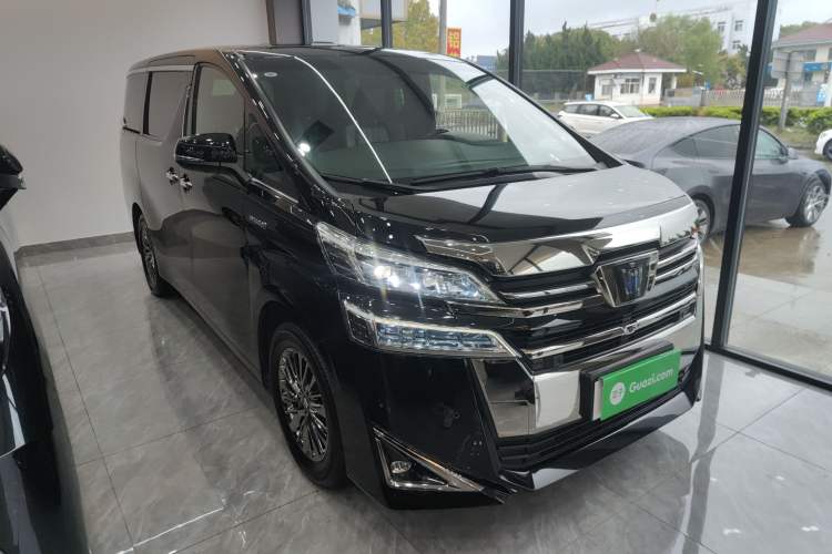 Used Toyota Vellfire 2021 Crown Dual-Engine 2.5L HV Prestige Edition Front Right 45 Deg
