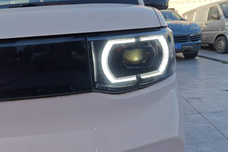 Used Wuling Hongguang MINIEV 2021 Macaron Fashion Model Lithium Iron Phosphate