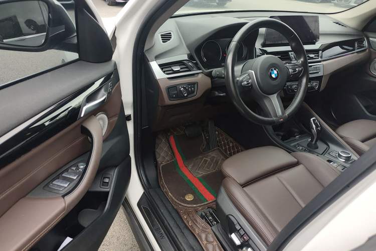 Used BMW X1 2021 Restyled sDrive25Li Leading Edition Driver Seat