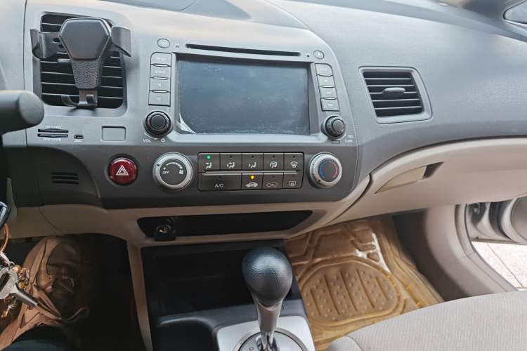 Used Honda Civic 2009 1.8L automatic comfort version
