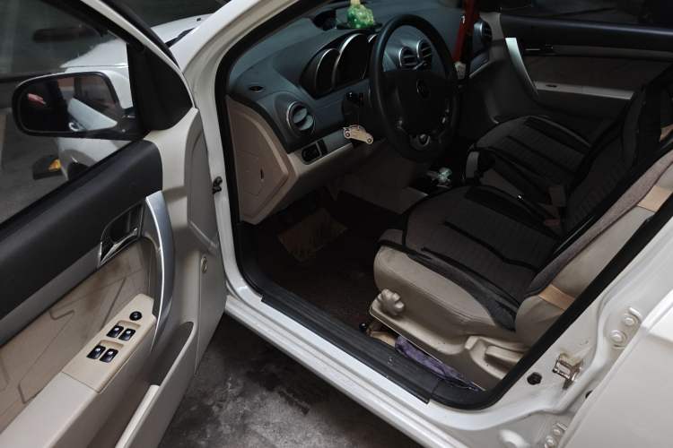 Used Chevrolet Lova 2010 1.4 MT Fengdu Version Driver Seat