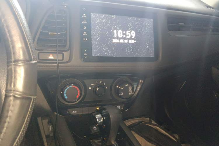 Used Honda Vezel 2020 1.5L CVT Pioneer Edition
