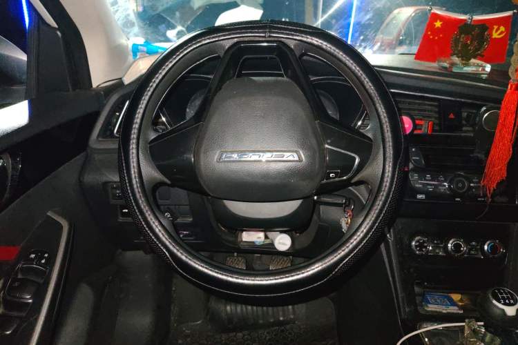 Used Venucia D60 2019 1.6L Entry Manual Fashion Edition