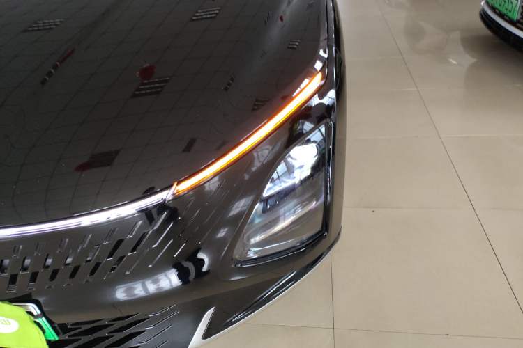 Used Wuling Xingguang 2024 Co-creation Edition 150 Standard Model Left Front Headlight