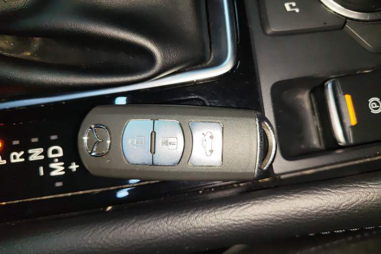 Used Mazda Mazda 3 Axela 2017 Sedan 1.5L Automatic Luxury Model Emission Standard China V