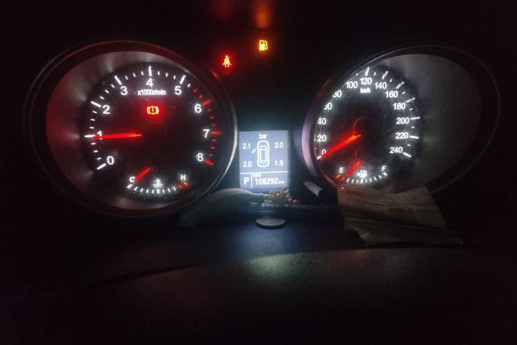 Used Haval H6 2017 Classic Edition 1.5T Automatic Two-Wheel Drive Elite Model Odometer Close Up