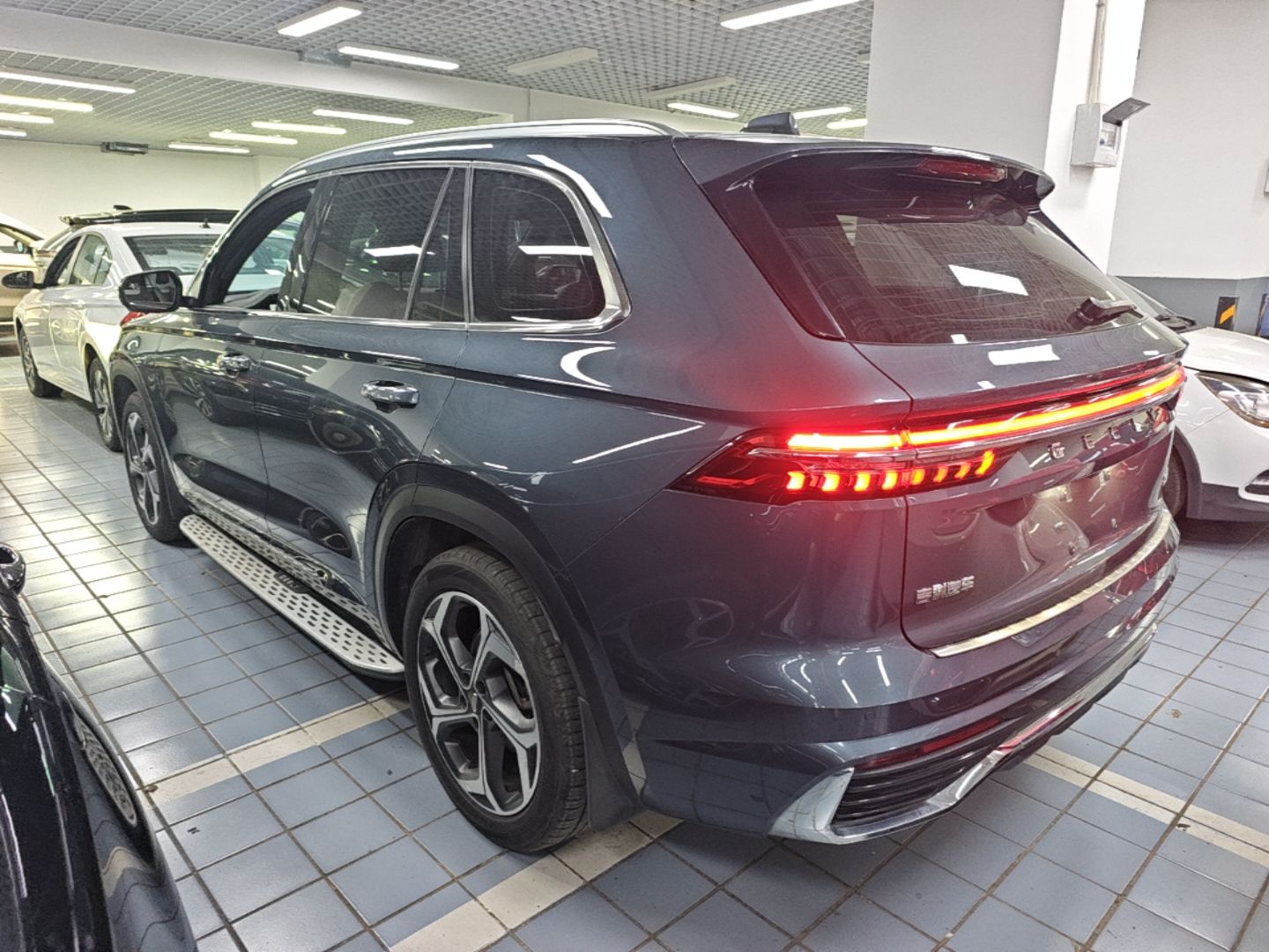 Geely Auto Monjaro L 2021 2.0TD DCT EVO Two-Wheel Drive Prestige Version — снимка 4