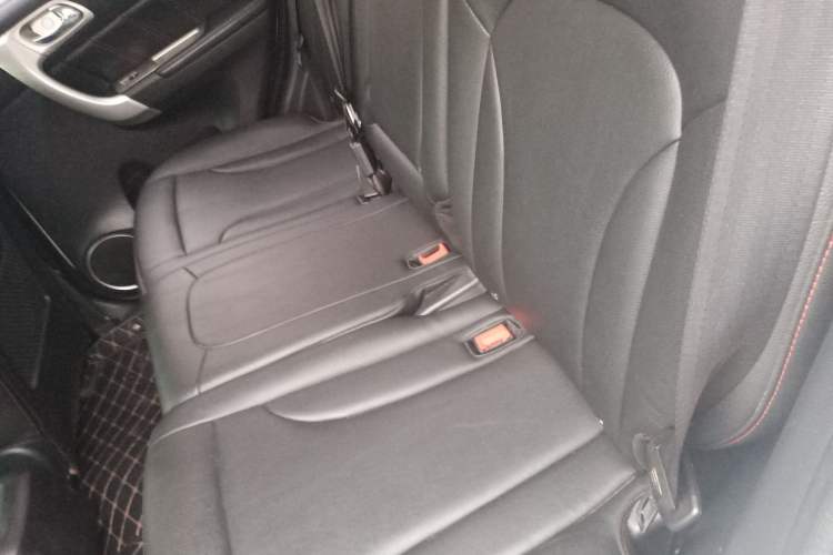 Used Haval H6 2016 Upgraded Model 1.5T Automatic Two-Wheel Drive Elite Version