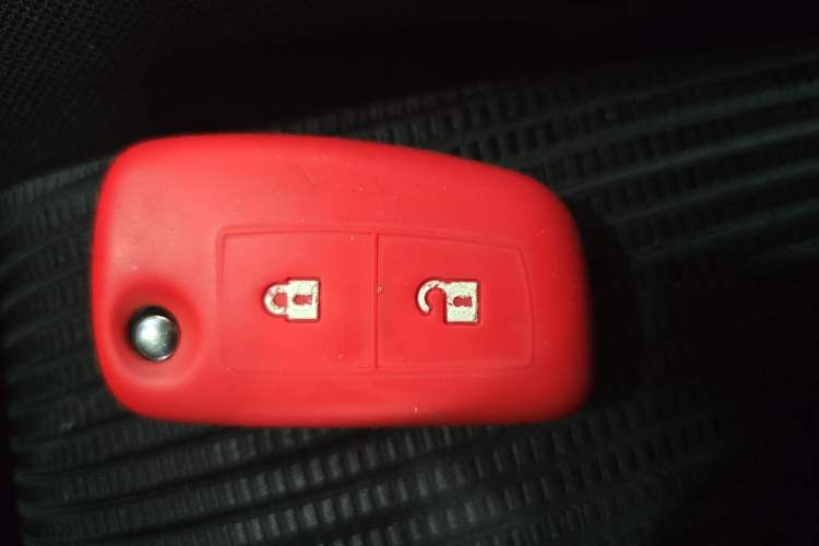 Used Nissan Tiida 2016 1.6L CVT Cool Dynamic Edition