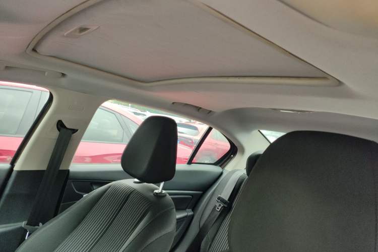 Used Peugeot 408 2014 1.8L Automatic Luxury Edition Headliner