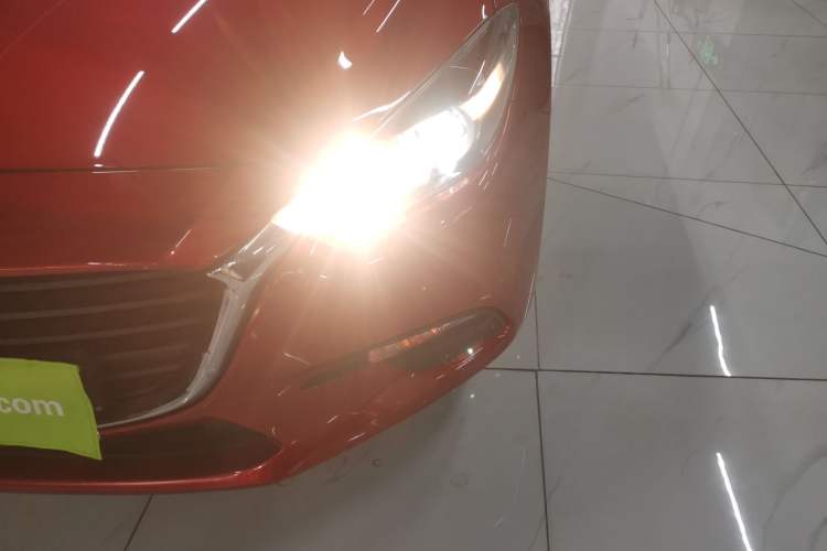 Used Mazda Mazda 3 Axela 2017 Sedan 1.5L Automatic Comfort Model Emission Standard China V
