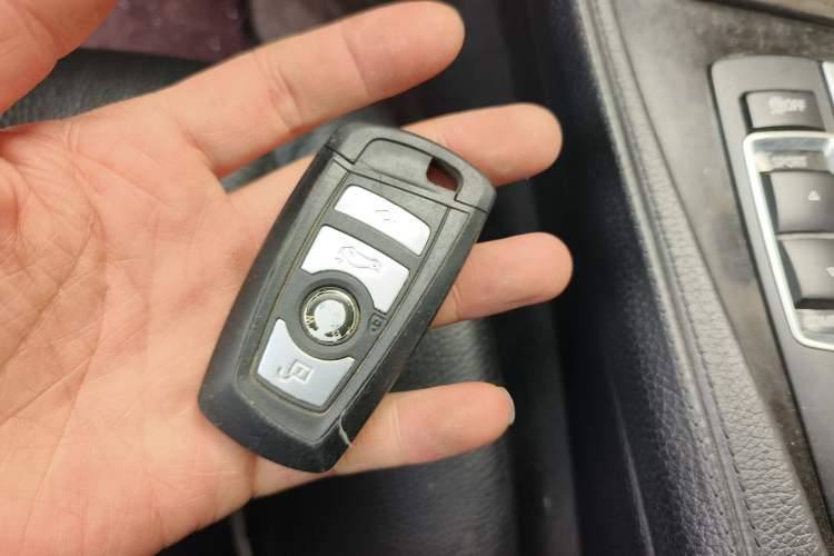 Used BMW 5 Series 2013 525Li Luxury Model Vehicle Key