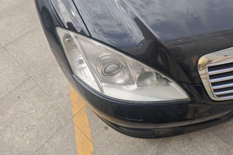 Used Mercedes-Benz S-Class 2008 S 300 L Business Model Right Front Headlight