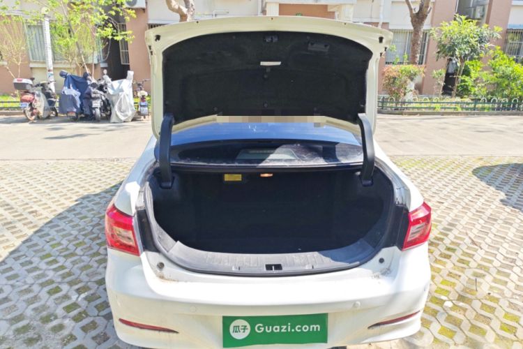 Used BYD Qin New Energy 2015 1.5T Dual-Crown Flagship Plus Edition Trunk