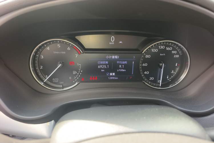 Used Cadillac XT4 2022 28T Two-Wheel-Drive Luxury Version
