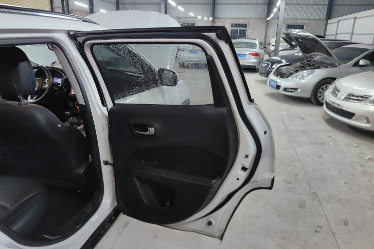 Used Jeep Compass 2017 200T Automatic Family Edition