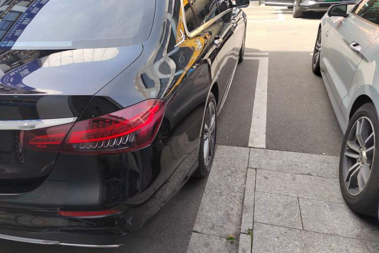 Used Mercedes-Benz E-Class 2021 Facelift E 260 L Sport Edition
