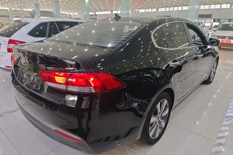 Used Kia K4 2017 1.6T Automatic T-DLX Turbo Rear Right 45 Deg