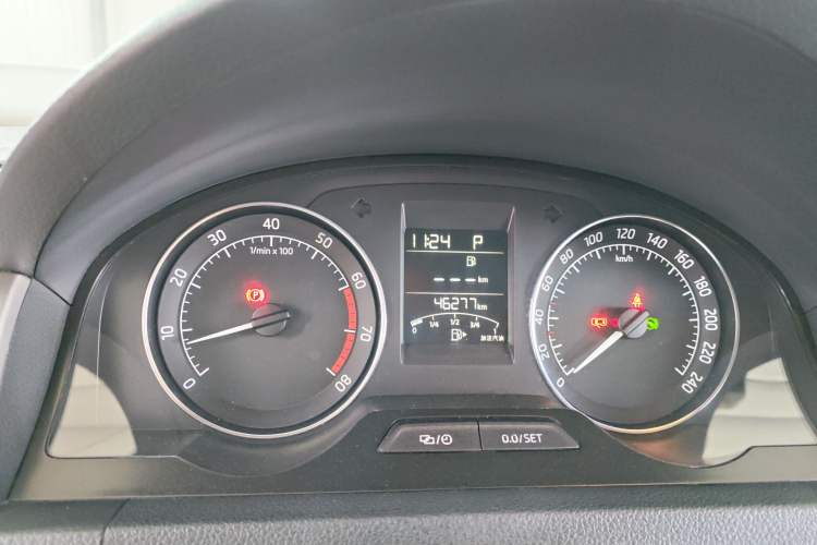 Used Skoda Rapid Spaceback 2016 1.6L Automatic Chuanxing Edition
