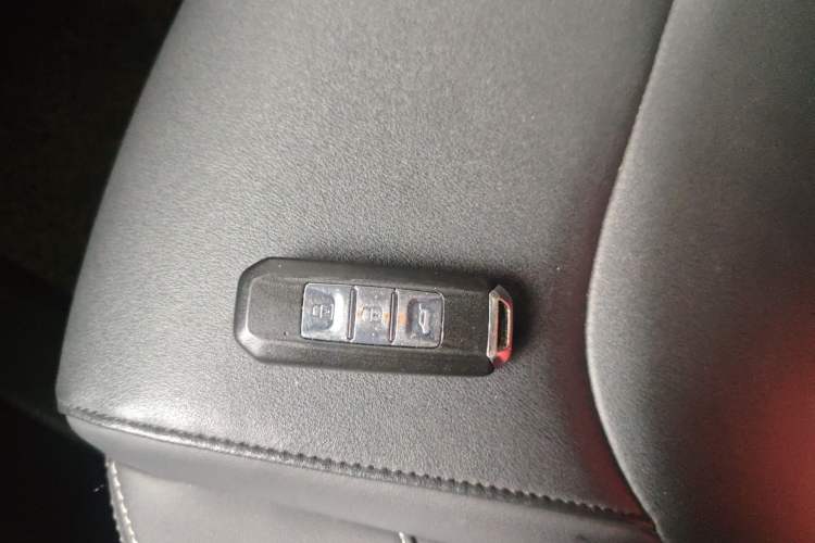 Used Baojun 530 2019 1.5T CVT Luxury Model China VI Emission Standard