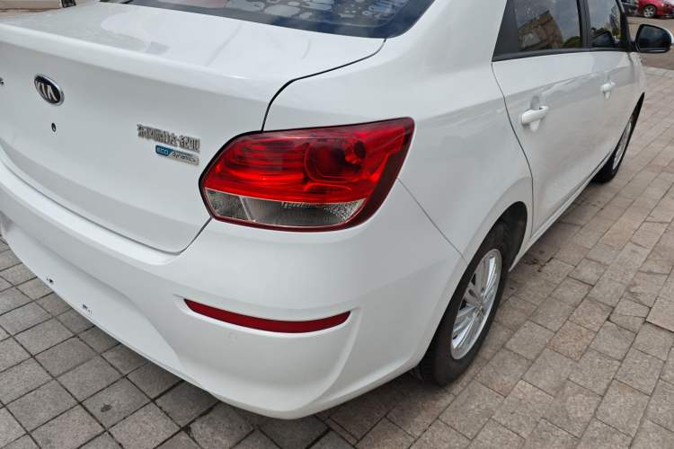 Used Kia Pegas 2019 1.4L Manual Value Edition National VI Standard Right Rear Taillight