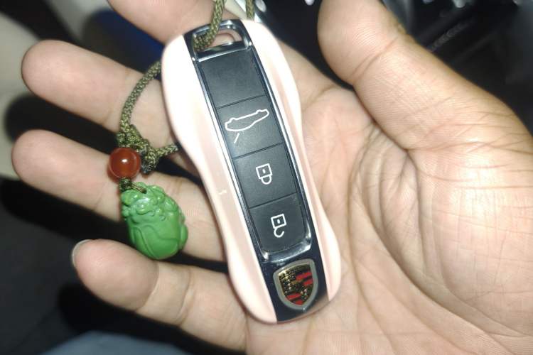 Used Porsche Panamera 2022 Panamera Executive Long Wheelbase 2.9T Vehicle Key