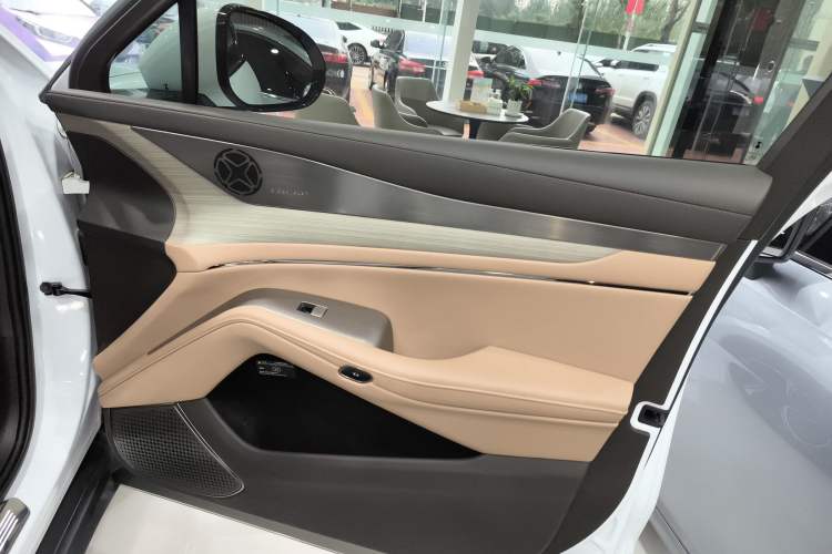 Used Denza N7 2023 Long-Range Performance Max Edition