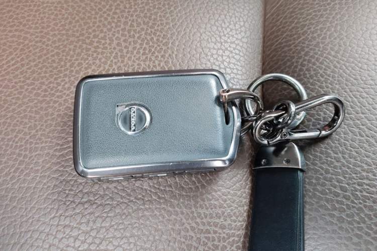 Used Volvo XC60 2021 T5 4x4 Smart Luxury Edition