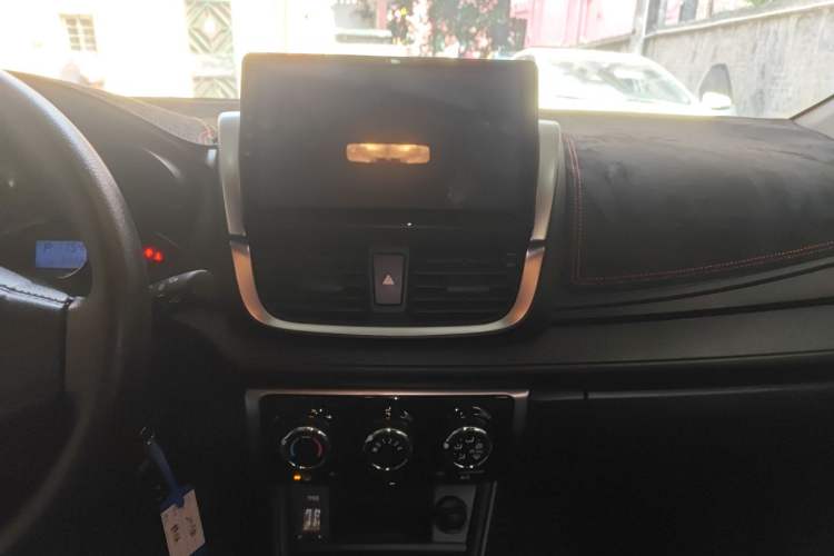 Used Toyota YARiS L Zhi Xuan 2019 1.5E CVT Dynamic Edition China VI compliant
