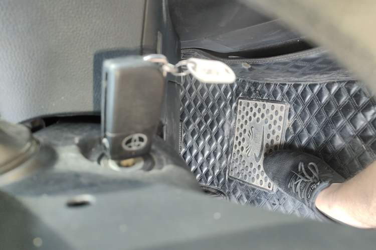 Used Toyota Levin 2022 Facelift TNGA 1.5L CVT Progressive Edition Vehicle Key