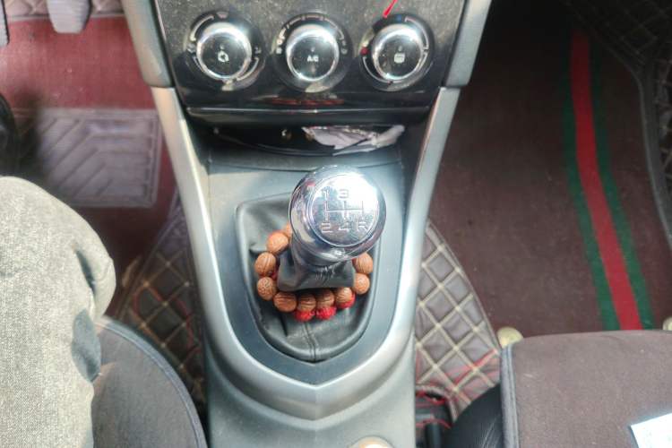 Used Peugeot 408 2013 2.0L Manual Comfort Edition