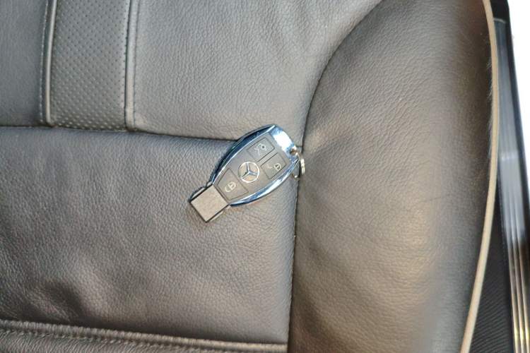 Used Mercedes-Benz R-Class 2017 R 320 4MATIC Luxury Collection Edition