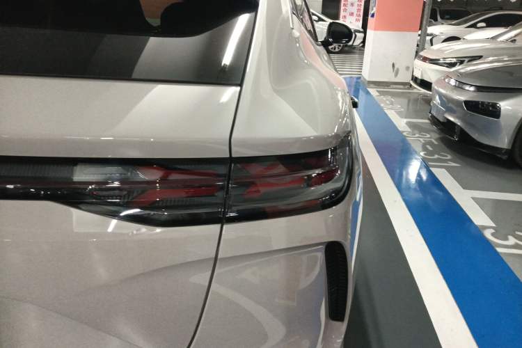 Used Denza N7 2023 with Ultra-Long Range Exterior 3