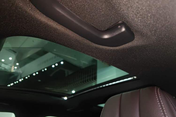 Used Mercedes-Benz GLC 2020 GLC 260 L 4MATIC Luxury Model
