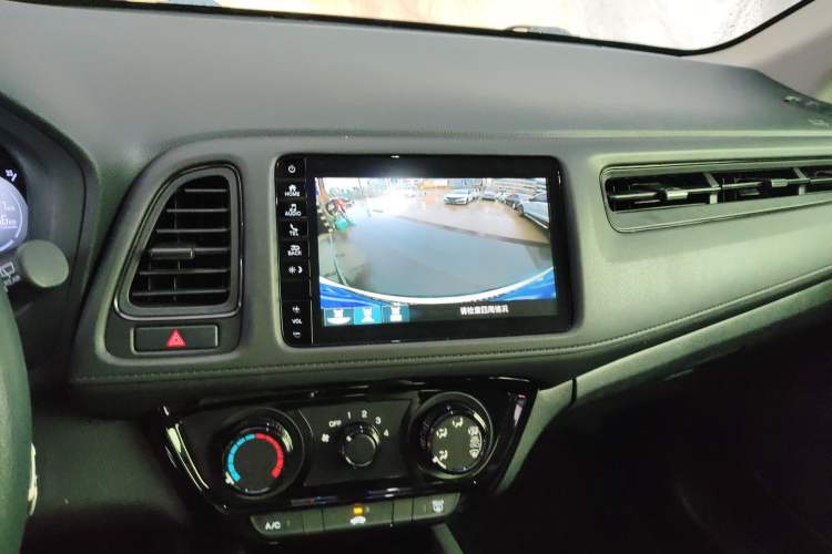 Used Honda Vezel 2020 1.5L CVT Pioneer Edition
