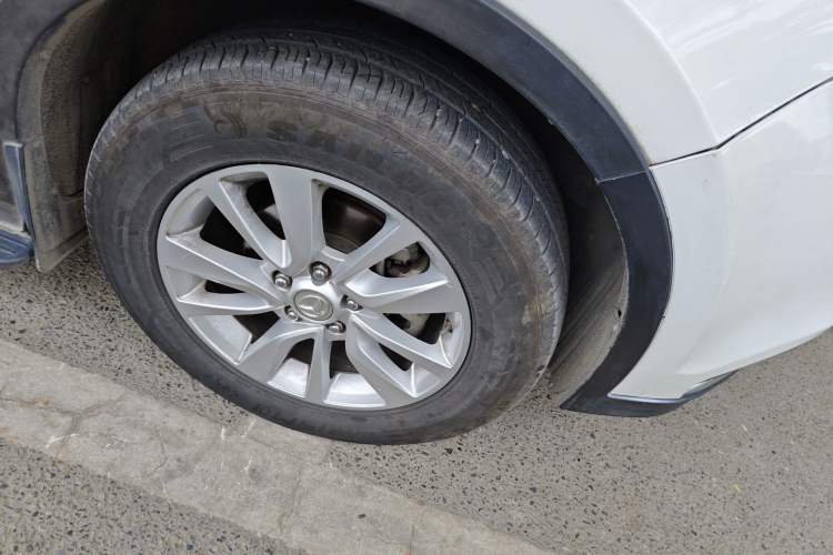 Used HYOSOW S6 2016 1.5T Manual Leading Model Right Front Wheel Hub