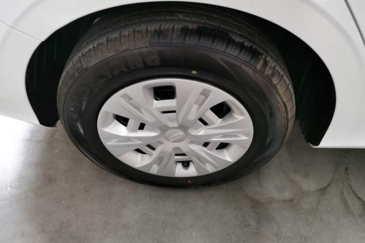 Used Geely Auto Emgrand 2025 4th Generation 1.5L Manual - Starry Edition Right Rear Wheel Hub