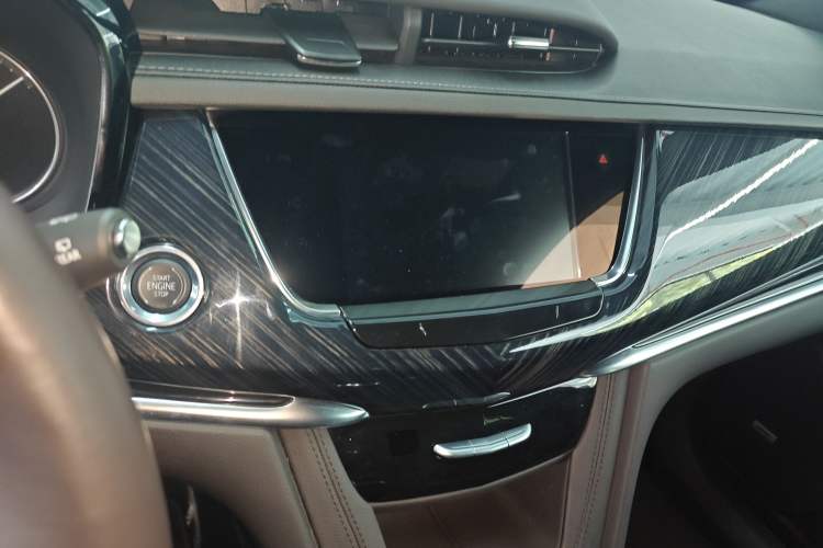 Used Cadillac XT6 2022 2.0T Six-Seater Four-Wheel Drive Luxury Version