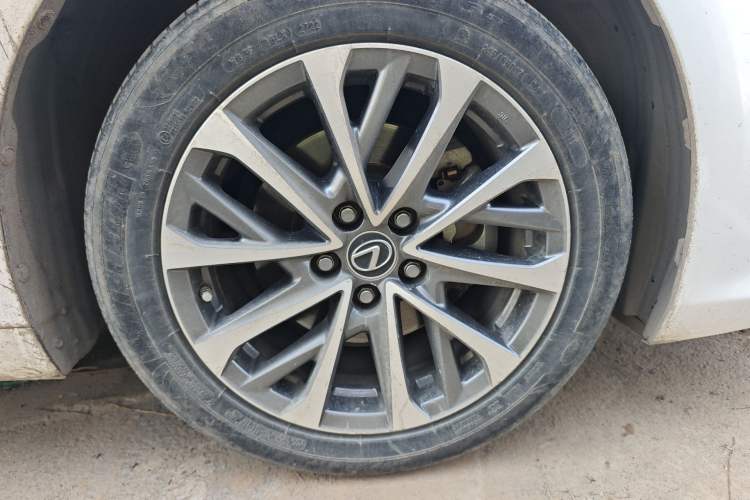 Used Lexus ES 2022 200 Excellence Edition
