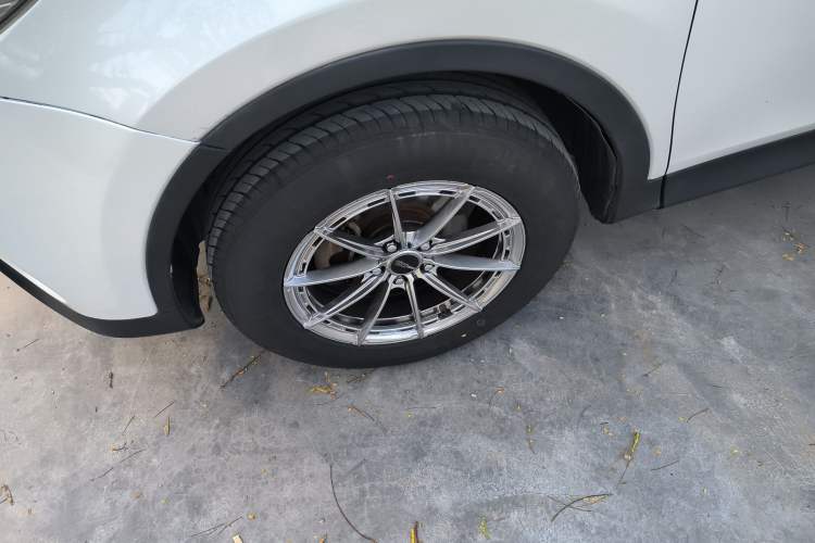 Used Toyota RAV4 2015 2.0L CVT Two-Wheel Drive Urban Edition
