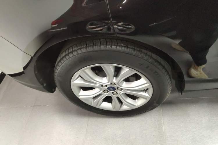 Used Ford Edge 2020 EcoBoost 245 Two-Wheel-Drive Platinum Edition 5 Seats