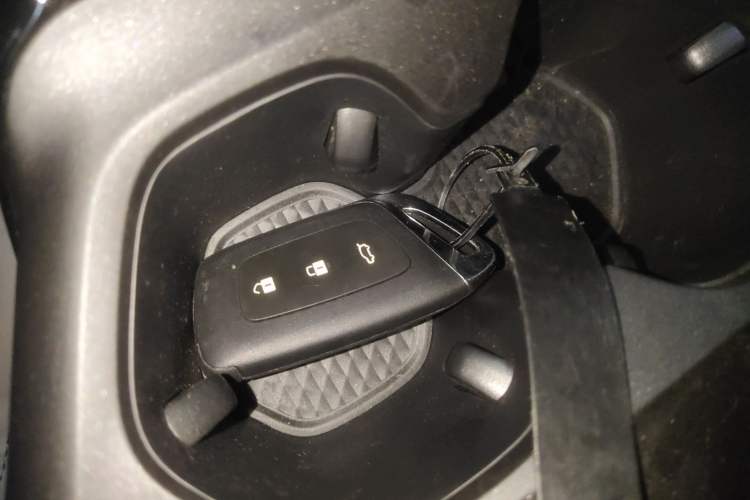 Used Baojun RC-5 2020 1.5T CVT Smart Shine Prestige Edition