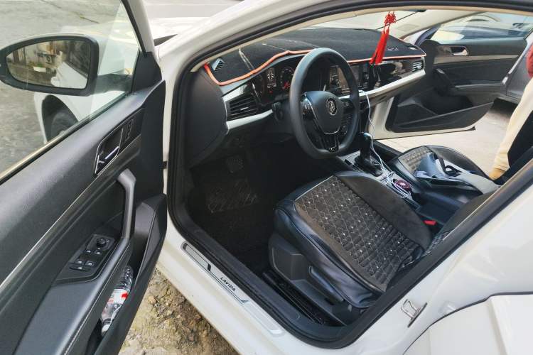 Used Volkswagen Lavida 2018 1.5L Automatic Comfort Edition China V Standard Driver Seat